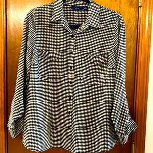 Apt 9 womens black and white houbdstooth top